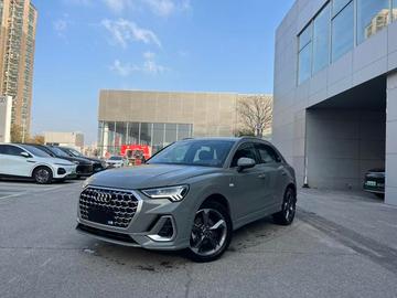 Audi Q3 35TFSI - 1