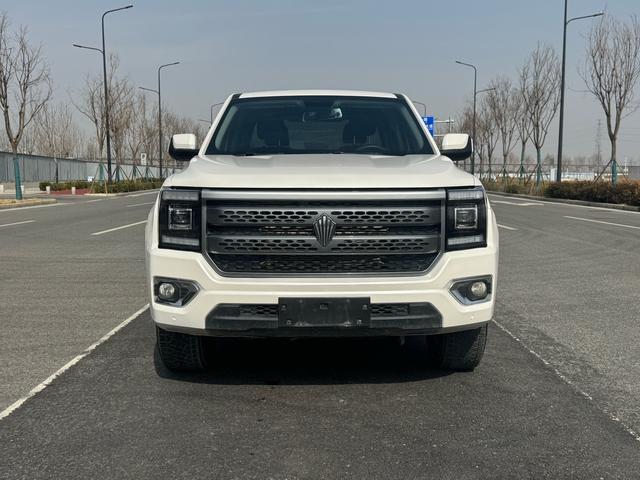 2023 Dongfeng Forthing Dadao Forthing All-Rounder 2.3TAT Gasoline Commercial-Passenger Edition AWD Standard Wheelbase Comfort — С пробегом Седан