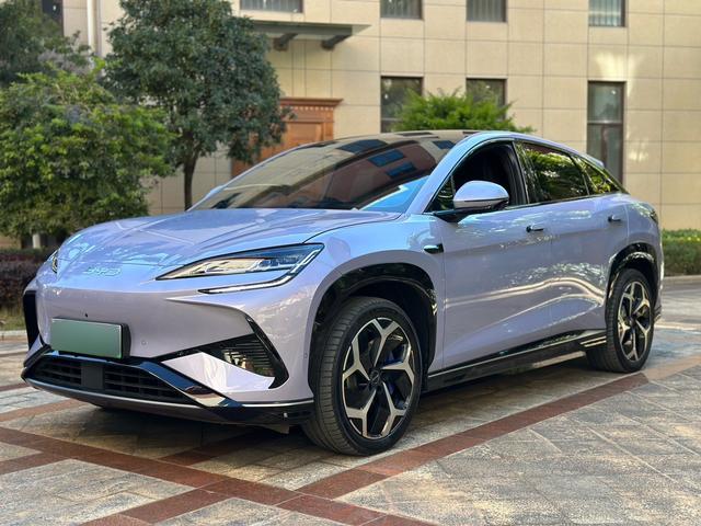 2024 BYD Sea Lion 07 EV 550km 4WD — С пробегом Внедорожник