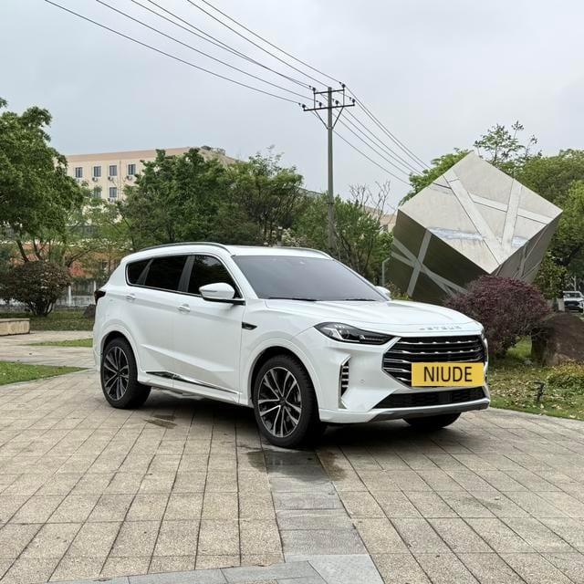 2021 Jetour X70 PLUS 1.6T Land Pro 7-Seater Used SUV — image 1