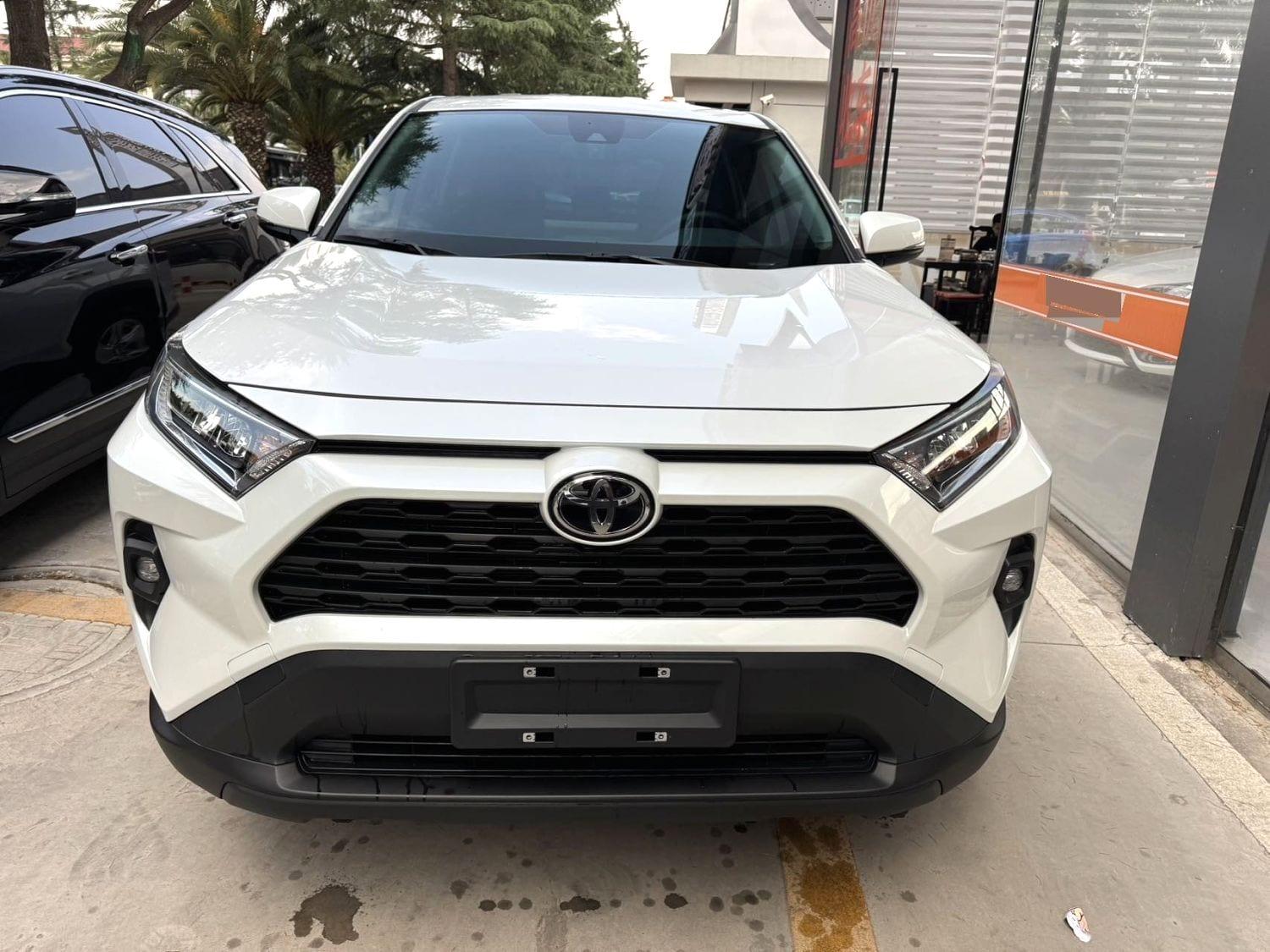 2023 Toyota RAV4 Wildlander 2.0 2WD Urban Edition — С пробегом Внедорожник